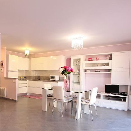 Appartement Lilla By Connexion Ментона Екстериор снимка
