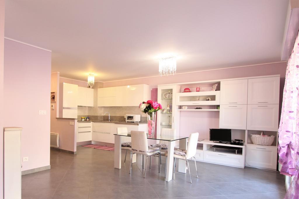 Appartement Lilla By Connexion Ментона Екстериор снимка